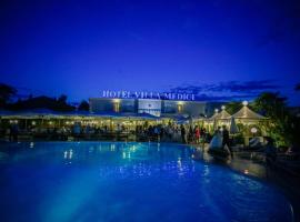 Rocca San Giovanni में, होटल Hotel Villa Medici