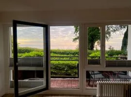 Moderne 3-Zi-Wohnung mit Meerblick direkt am Strand