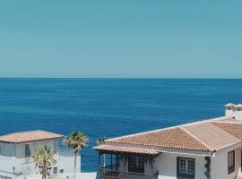 COQUETO VISTAS AL MAR, family hotel in Candelaria