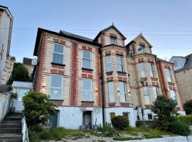 The Devonshire Villa, strandhótel í Ilfracombe