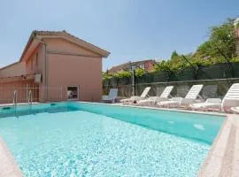 Gorgeous Home In Imotski