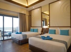 Parklane Bohol Resort and Spa，安達的有停車位的飯店