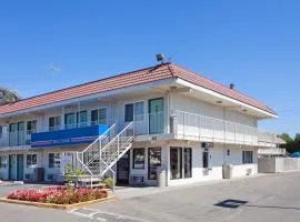 Motel 6-Stockton, CA - Charter Way West