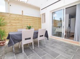 Beautiful Home In Aleria With Wifi, vacation home in Aléria