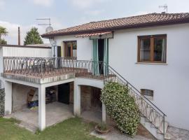 Casa vacanze Bergamo, apartment in Cavallino-Treporti
