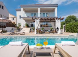 Villas Pakoštane, Hotel in Pakoštane