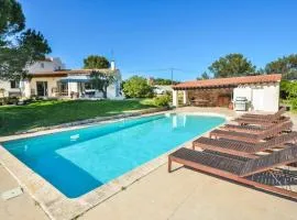 Amazing Home In Nîmes