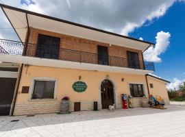 Agriturismo Montagne Verdi - Irpinia, hôtel avec parking à Castelfranci