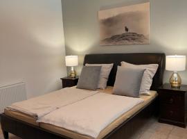 Naturnahes, neu eingerichtetes Apartment mit 1 Schlafzimmer, pet-friendly hotel in Neu Gaarz