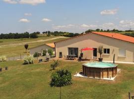 Maison Dordogne Périgord secteur BERGERAC EYMET, hotel com estacionamento em Flaugeac