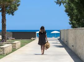 Amalthia Villa, Heated Pool & Walk to the Beach, By ThinkVilla, Hotel in Tavronítis
