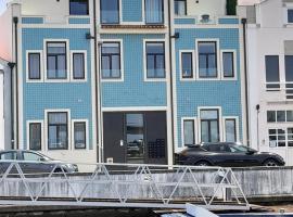 Light Blue Apartment, Strandhaus in Aveiro