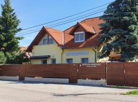 Nefelejcs Vendégház, guest house in Gödöllő