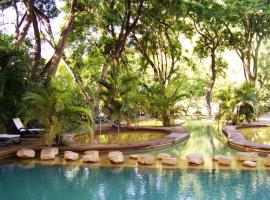 Hotel Agua Blanca, hotel en San José Purúa