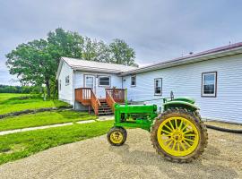 스프링 그린에 위치한 주차 가능한 호텔 Stunning Wisconsin Retreat on Active Farm!