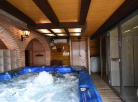 Casa rural de estilo rustico con SPA, country house di Almagro