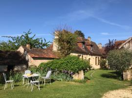 La Maison Magique, bed and breakfast a Saint-Chamassy