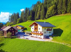 Grassbichlhof, hotel poblíž významného místa Konigslehen II, Altenmarkt im Pongau