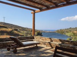 Tinos Retreat, Architect's Guest House, affittacamere a Città di Tinos
