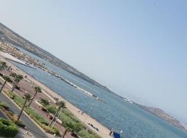 RESIDENCE LA CORNICH, feriebolig ved stranden i Nador