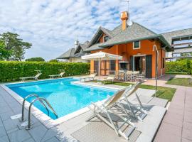 Trīszvaigžņu viesnīca Amazing Home In Albarella Ro With 3 Bedrooms And Outdoor Swimming Pool pilsētā Albarella