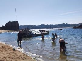 Les chambres d'hôtes du port de loguivy de la mer: Ploubazlanec şehrinde bir otel