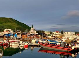 Apartment in the center, hôtel à Húsavík