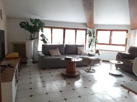 Villa Isabel 2 Llaves, Hotel in Les Arriondes