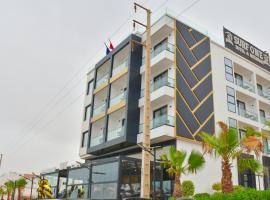 Surf One Hotel, hotel in Agadir