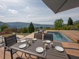 Appartement UBAC, hotel with pools in Rovagny
