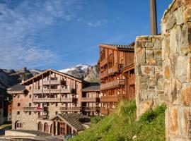 Résidences Village Montana by Les Etincelles، فندق في تينيِ