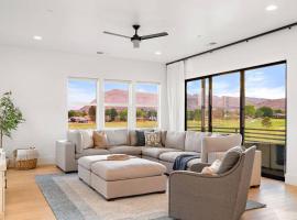 Villa 22 a Fairway to Heaven, brand new listing! Stunning Views!, holiday rental in St. George