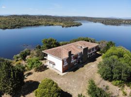 Albergue Alagón Natura, hotell med parkeringsplass i Valdeobispo