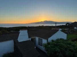 Rosa do Canto, villa in Monte