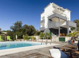 Cipra Apartments, hotell i Okrug Donji