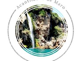 Acantilados De Maro, хотел в Маро