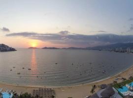 Luxury apartment in front of Acapulco Beach、アカプルコにあるHouse of Cultureの周辺ホテル