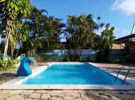 Pousada Portuguesa, hotel con piscina a Natal