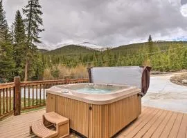 1 Mi to Quandary Trail Idyllic Breckenridge Cabin