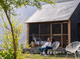 LOKAL Rooms x Hunza (5 Peaks), hotel v destinaci Baltit