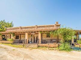 Nice Home In Les Coves De Vinrom With 5 Bedrooms, Private Swimming Pool And Outdoor Swimming Pool, maison de vacances à Les Coves de Vinroma