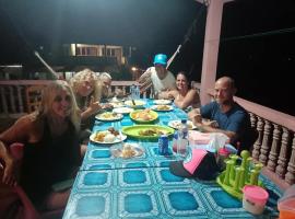 DAMIEN ARICO SURF CAMP, hotel v destinaci Lagudri