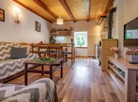 2 Bedroom Nice Home In Fuzine