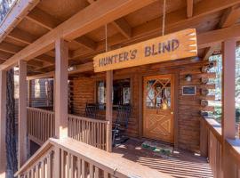 Forest Cabin 1 Hunters Blind, cabana o cottage a Payson