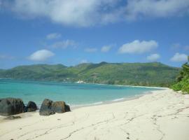 Royale Self Catering Apartments, hotel v destinaci Anse Royale