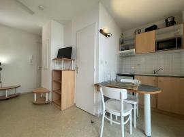 Appartement La Rochelle, 1 pièce, 2 personnes - FR-1-246-618، مكان عطلات للإيجار في لا روشيل