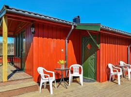 Privāta brīvdienu naktsmītne Two-Bedroom Holiday home in Lyngdal 1 pilsētā Korshamn