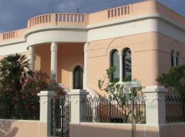 Villa nel Salento - Ampie camere e giardino, fino a 10 persone, hotel a Barbarano