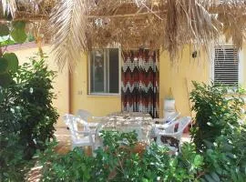 Casa tra mare e oliveti