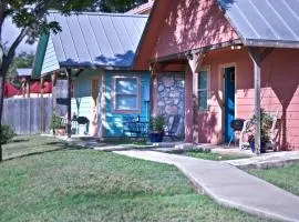 Blanco Riverside Cottages